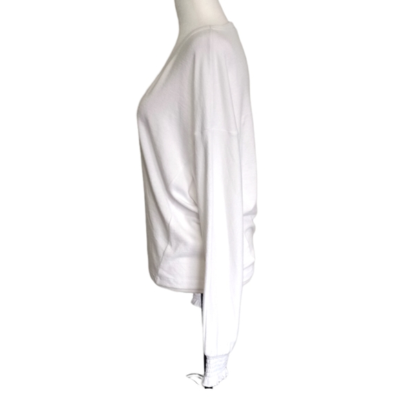 **SOLD**GAP | XS white loose fit long sleeve with ruffled cuffs - Picture 2 of 7